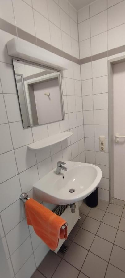 Gaststaette Zur Tribuene Aparthotel Pfungstadt Exterior photo