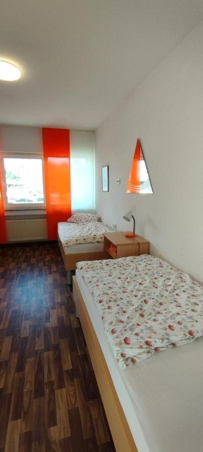 Gaststaette Zur Tribuene Aparthotel Pfungstadt Exterior photo